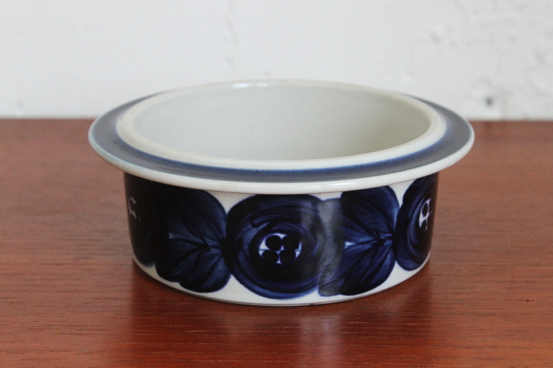 ARABIA Ulla Procope Anemone bowl
