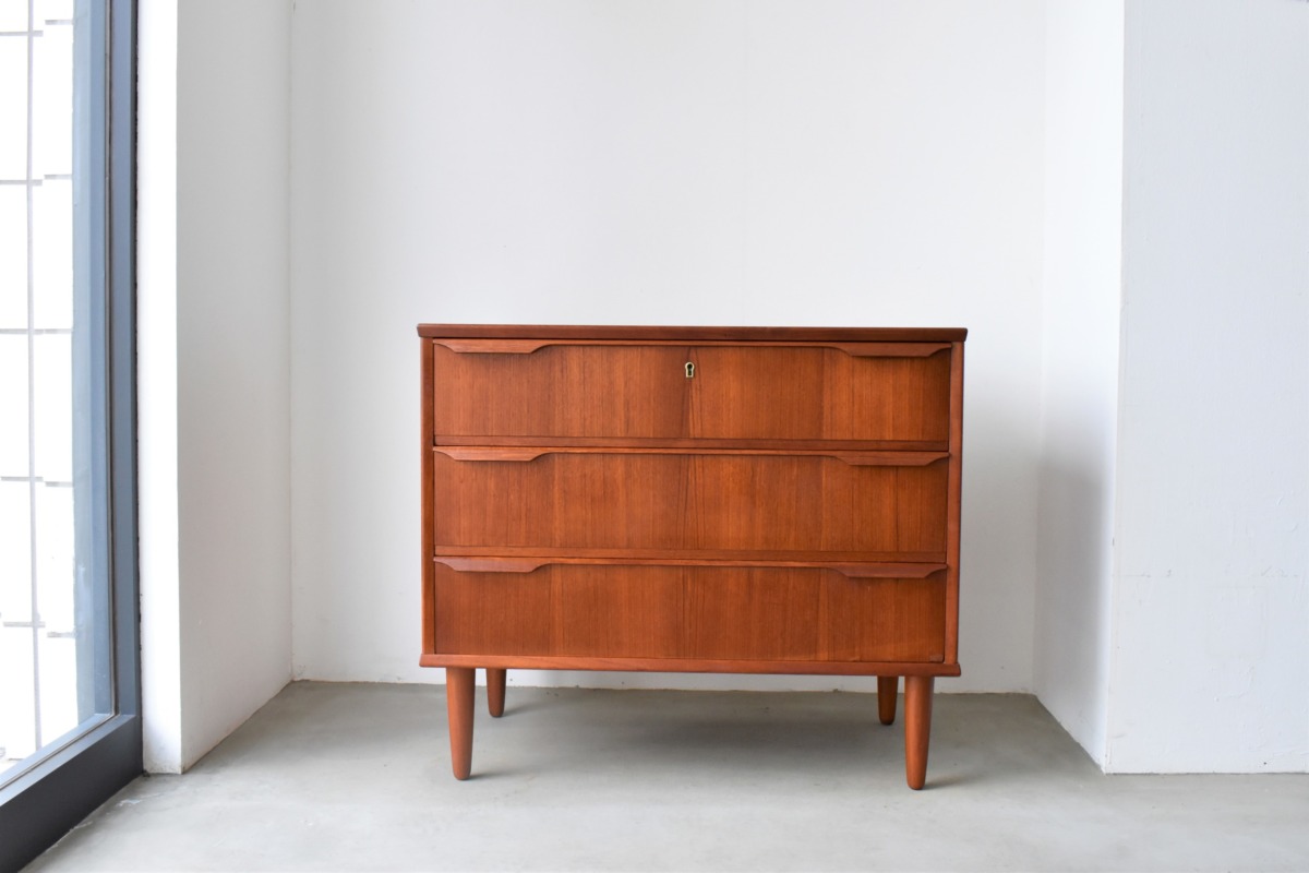 Chest of 3drawers by TREKANTEN