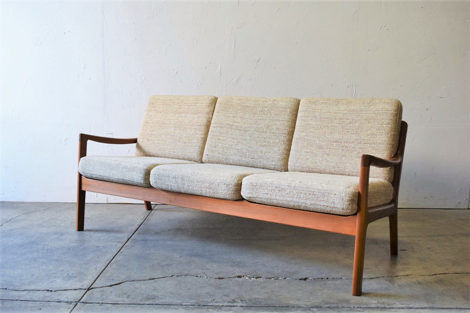 Ole Wanscher / Model 169 SENATOR Sofa